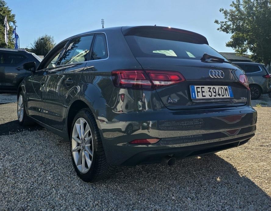 
								AUDI A3 SPORTBACK 2016 full									