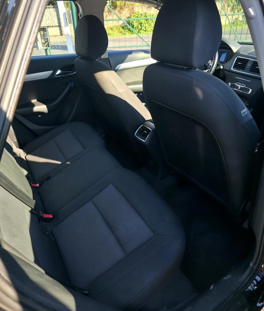 
								AUDI Q3 2.0 TDI full									