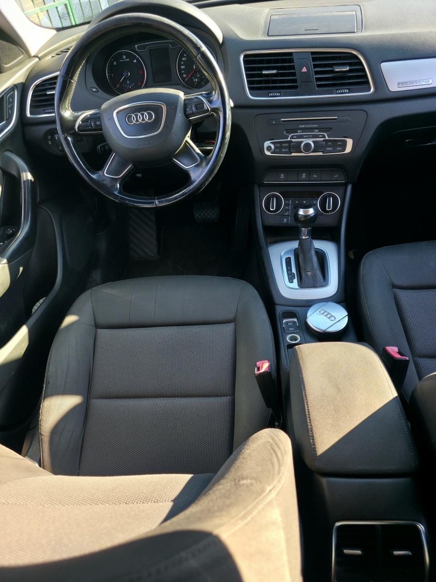 
								AUDI Q3 2.0 TDI full									