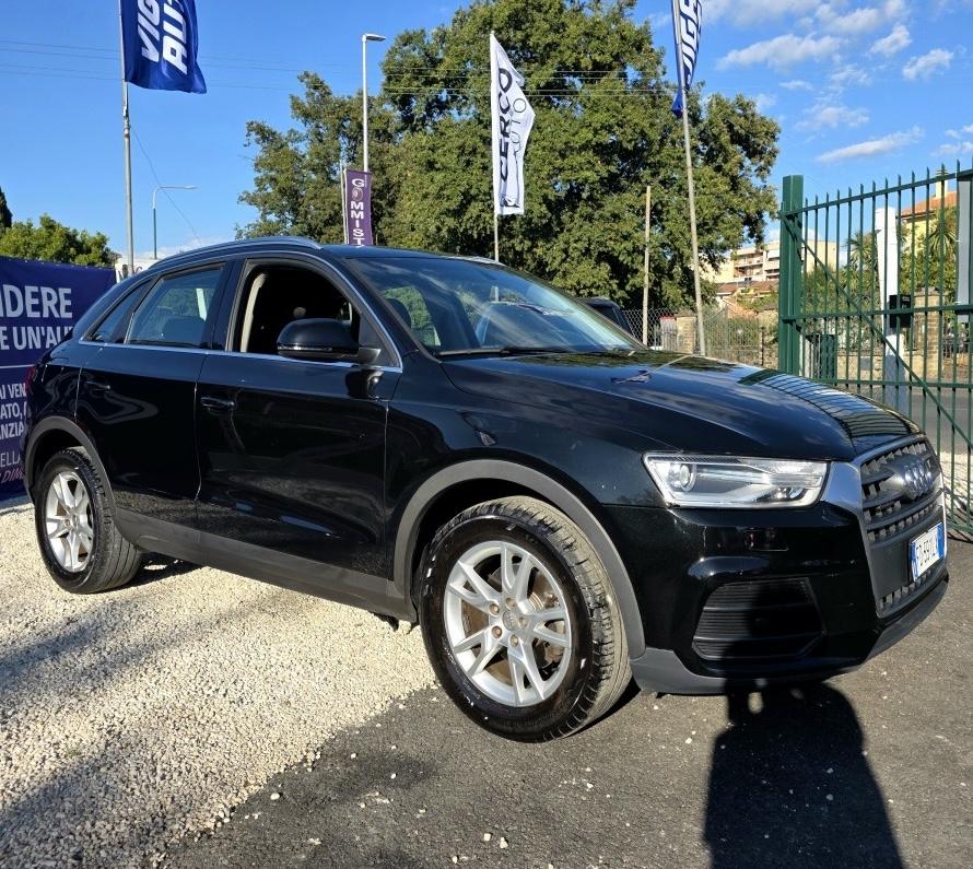 
								AUDI Q3 2.0 TDI full									