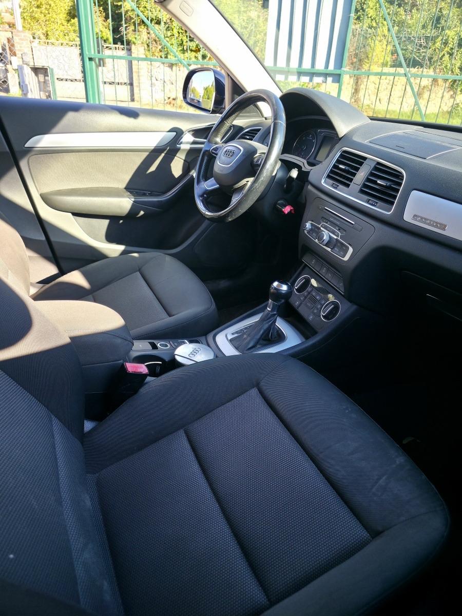 
								AUDI Q3 2.0 TDI full									