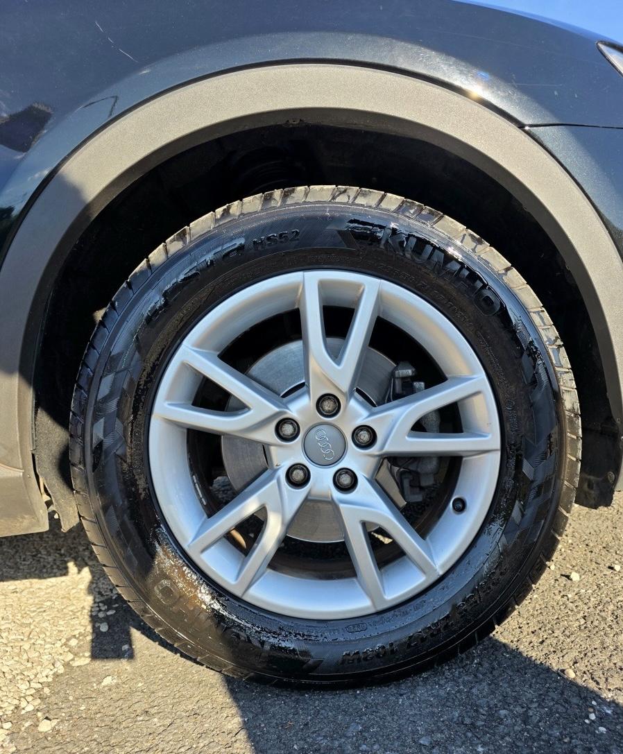 
								AUDI Q3 2.0 TDI full									