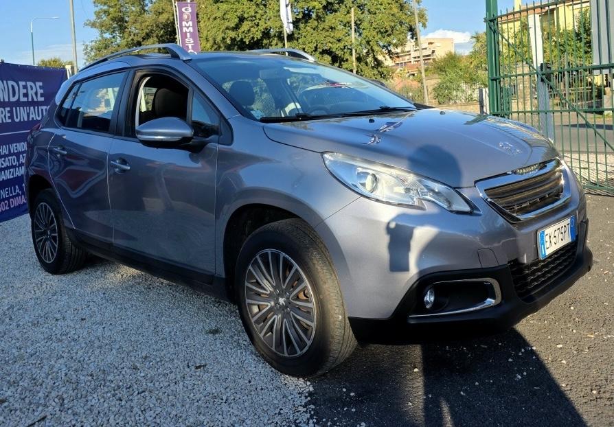 
								PEUGEOT 2008 PURETECH full									