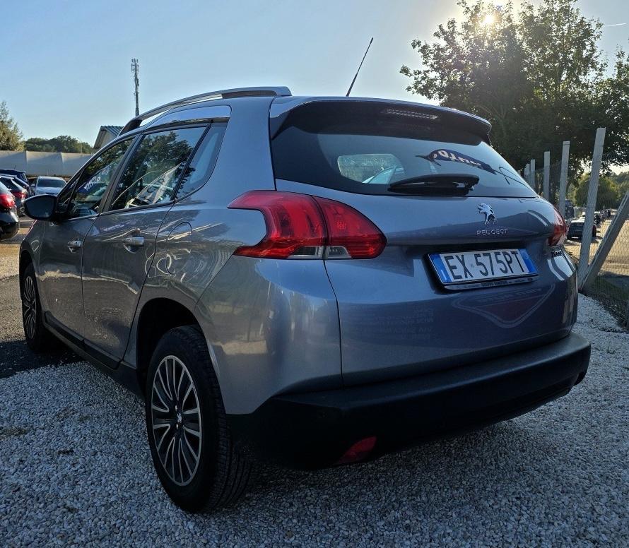 
								PEUGEOT 2008 PURETECH full									
