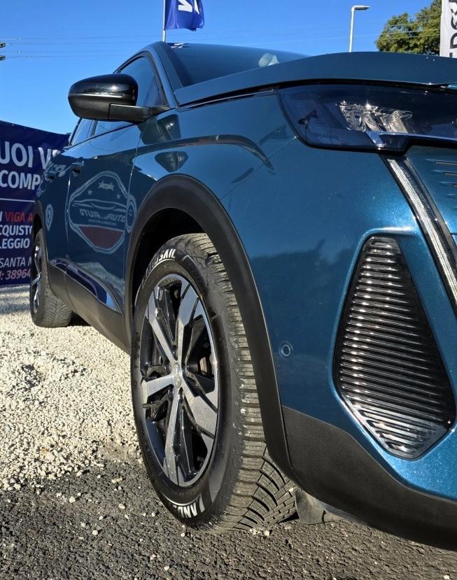 
								PEUGEOT 3008 PURETECH full									