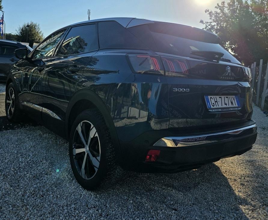 
								PEUGEOT 3008 PURETECH full									