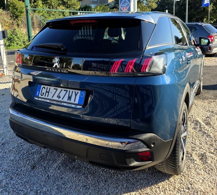
								PEUGEOT 3008 PURETECH full									