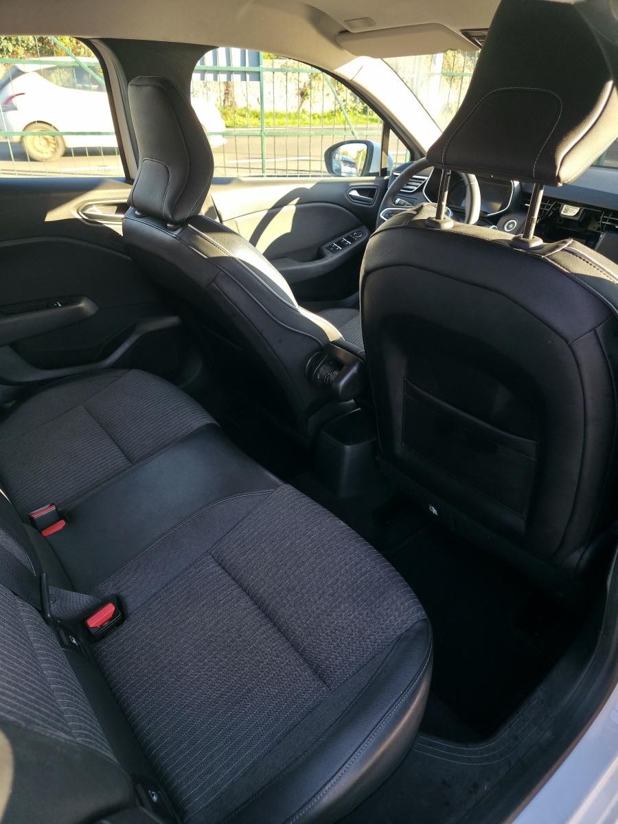 
								RENAULT CLIO E-TECH FULL HYBRID full									