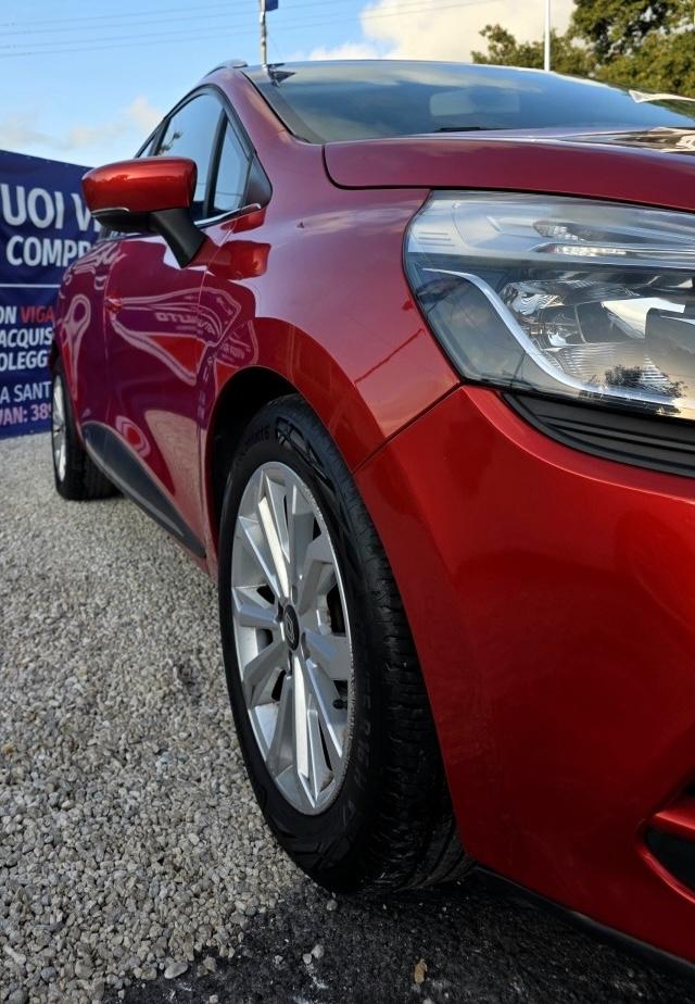 
								RENAULT CLIO SPORTER full									