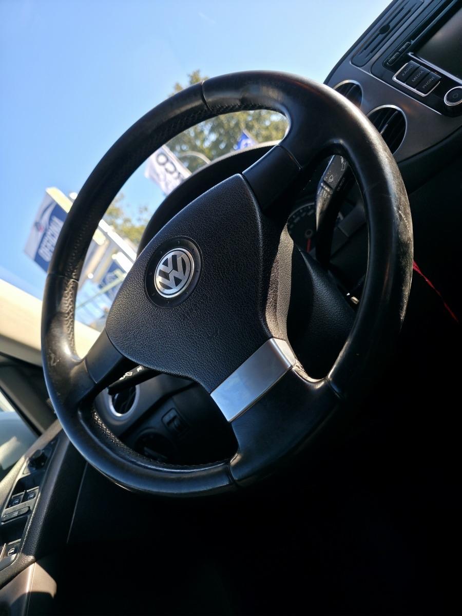 
								VOLKSWAGEN TIGUAN 2.0 TDI full									