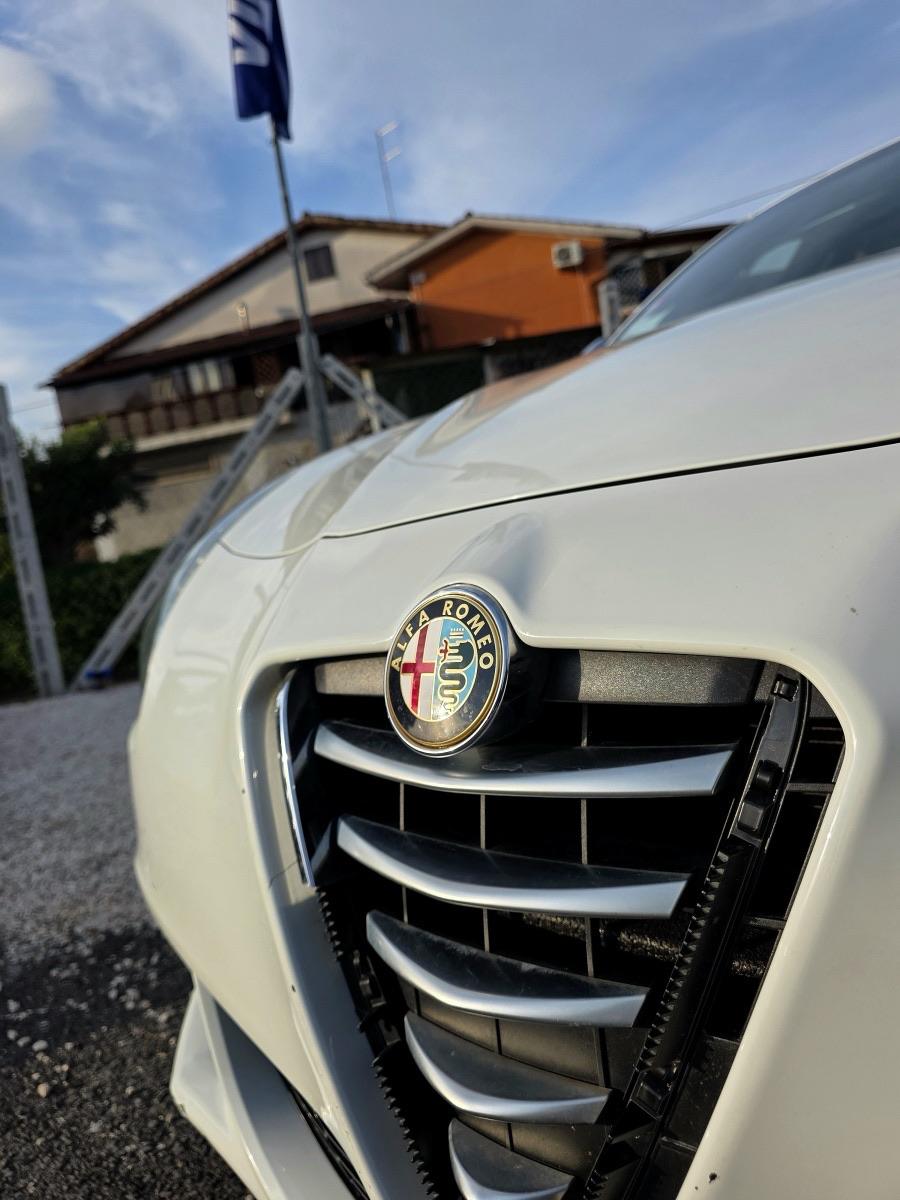 
								ALFA ROMEO GIULIETTA full									