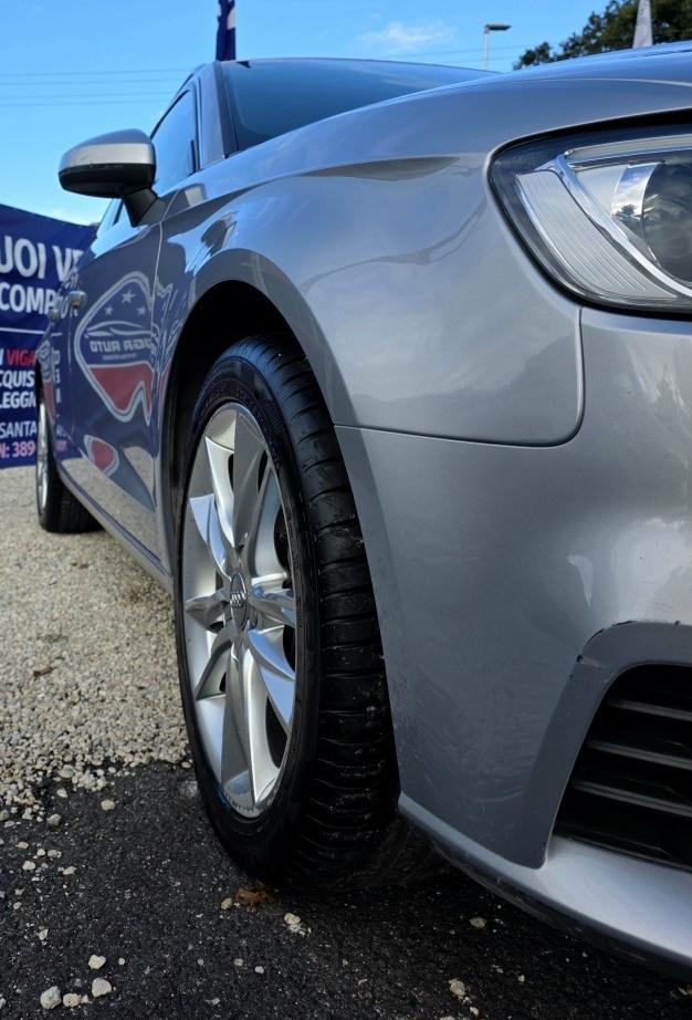 
								AUDI A3 SPORTBACK 30 TDI full									