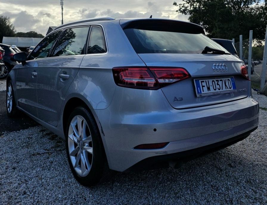 
								AUDI A3 SPORTBACK 30 TDI full									