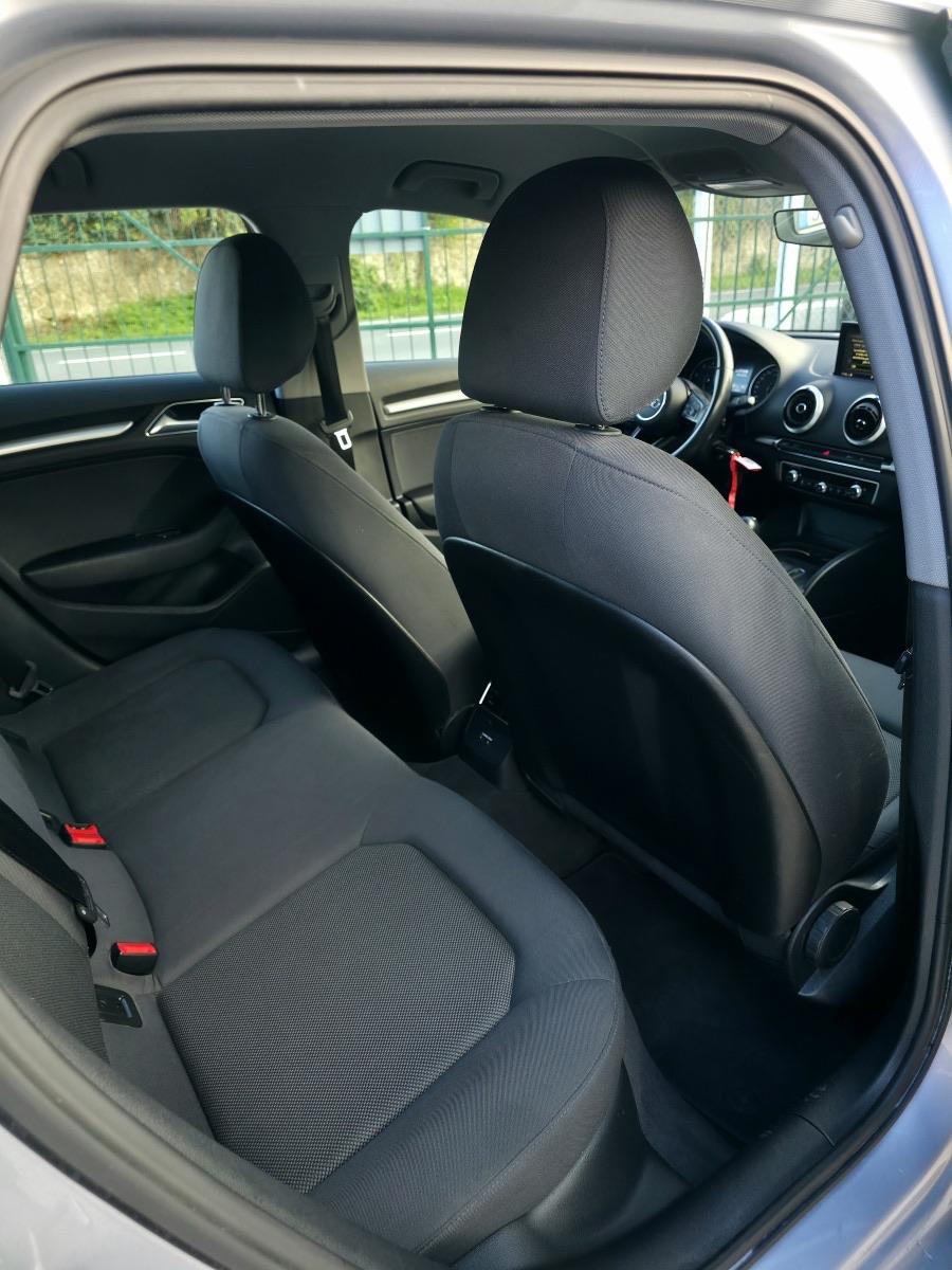 
								AUDI A3 SPORTBACK 30 TDI full									
