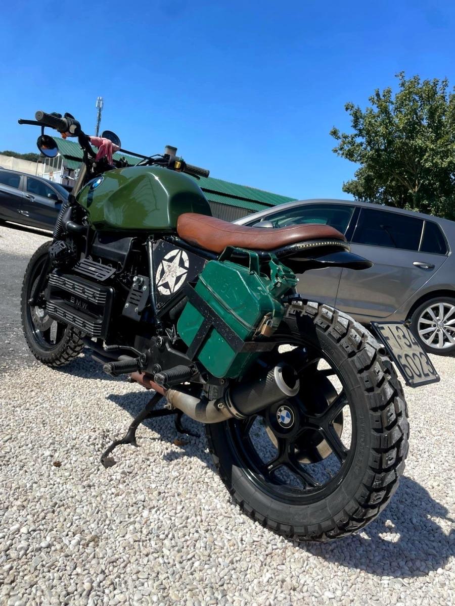 
								BMW K100 RS CAFÉ RACER full									