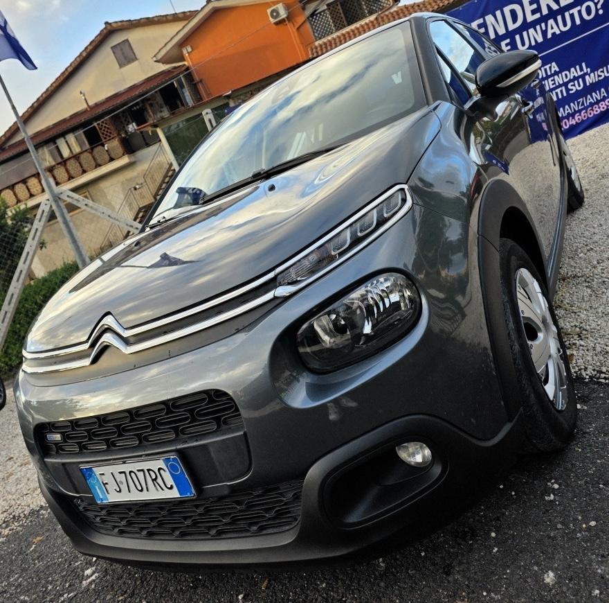 
								CITROËN C3 1.2 PURETECH full									