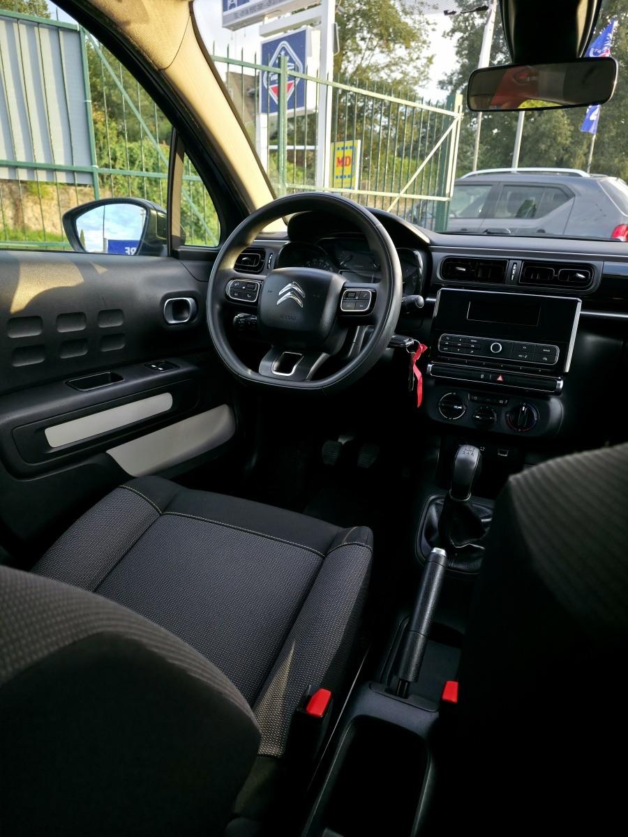 
								CITROËN C3 1.2 PURETECH full									