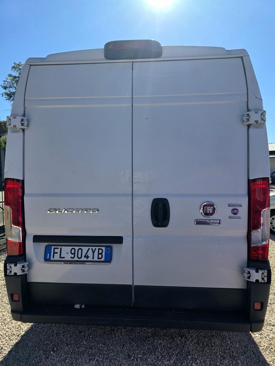 
								FIAT DUCATO 35 2.3 MULTIJET full									