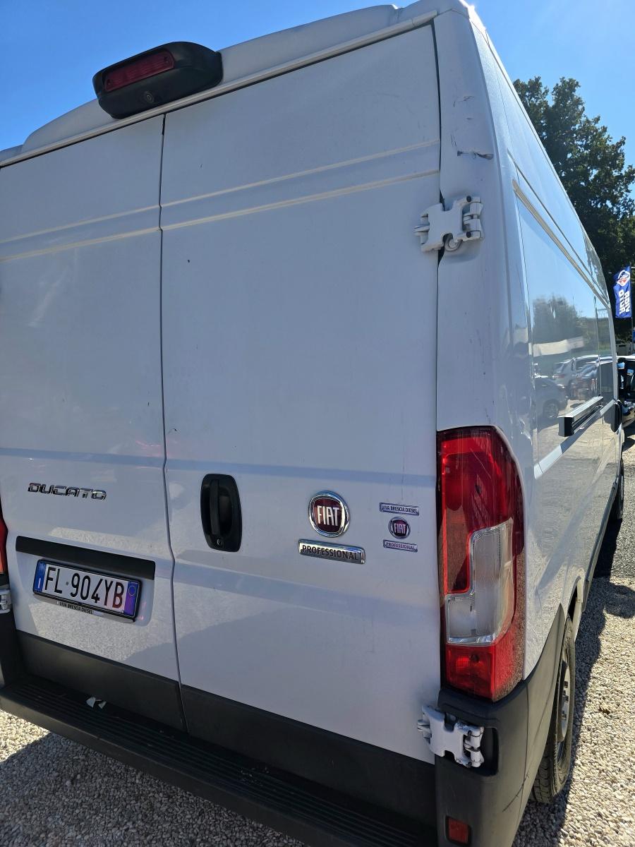 
								FIAT DUCATO 35 2.3 MULTIJET full									