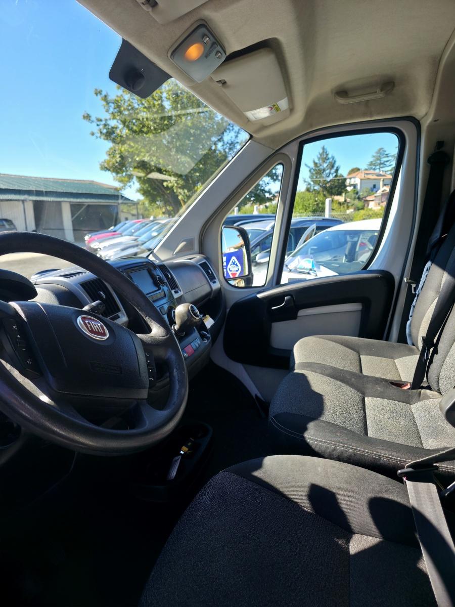 
								FIAT DUCATO 35 2.3 MULTIJET full									