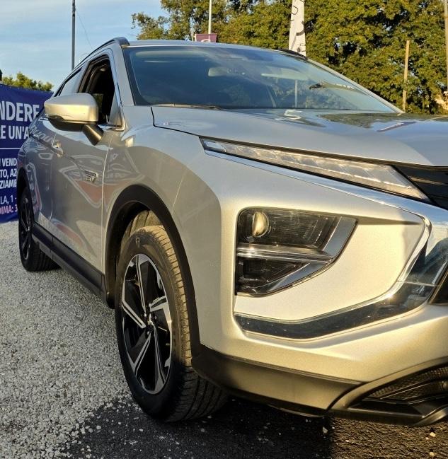 
								MITSUBISHI ECLIPSE CROSS full									