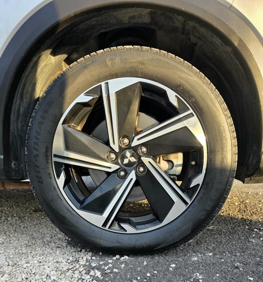 
								MITSUBISHI ECLIPSE CROSS full									