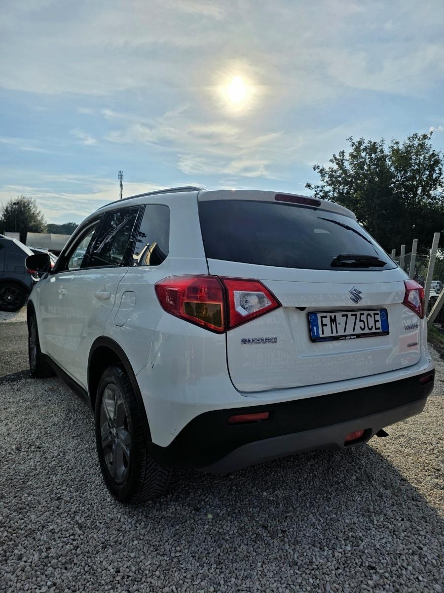 
								SUZUKI VITARA 1.6 VVT 4WD full									