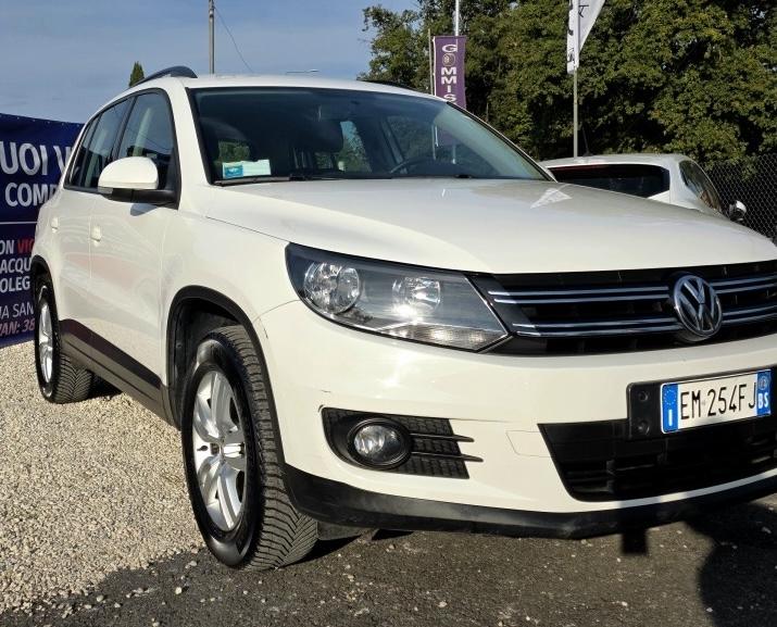 
								VOLKSWAGEN TIGUAN TREND & FUN BLUEMOTION full									