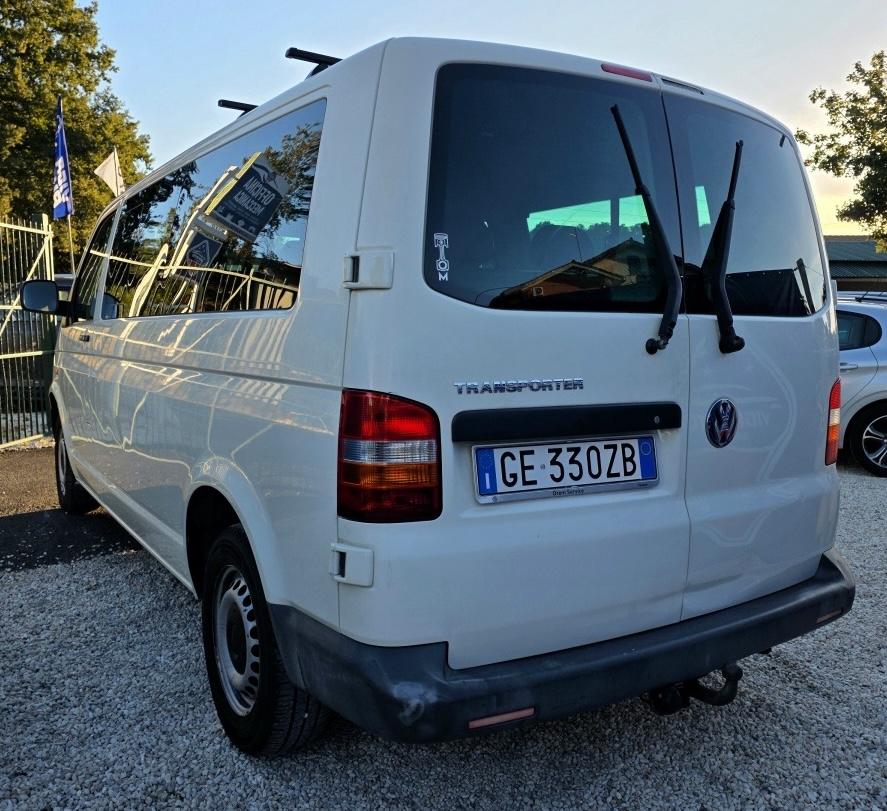 
								VOLKSWAGEN TRANSPORTER T5 full									