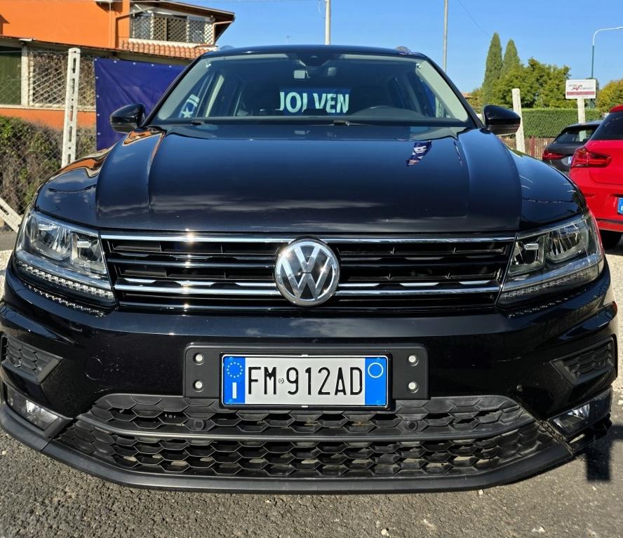 
								Volkswagen Tiguan 2.0 TDI Advanced 4MOTION full									