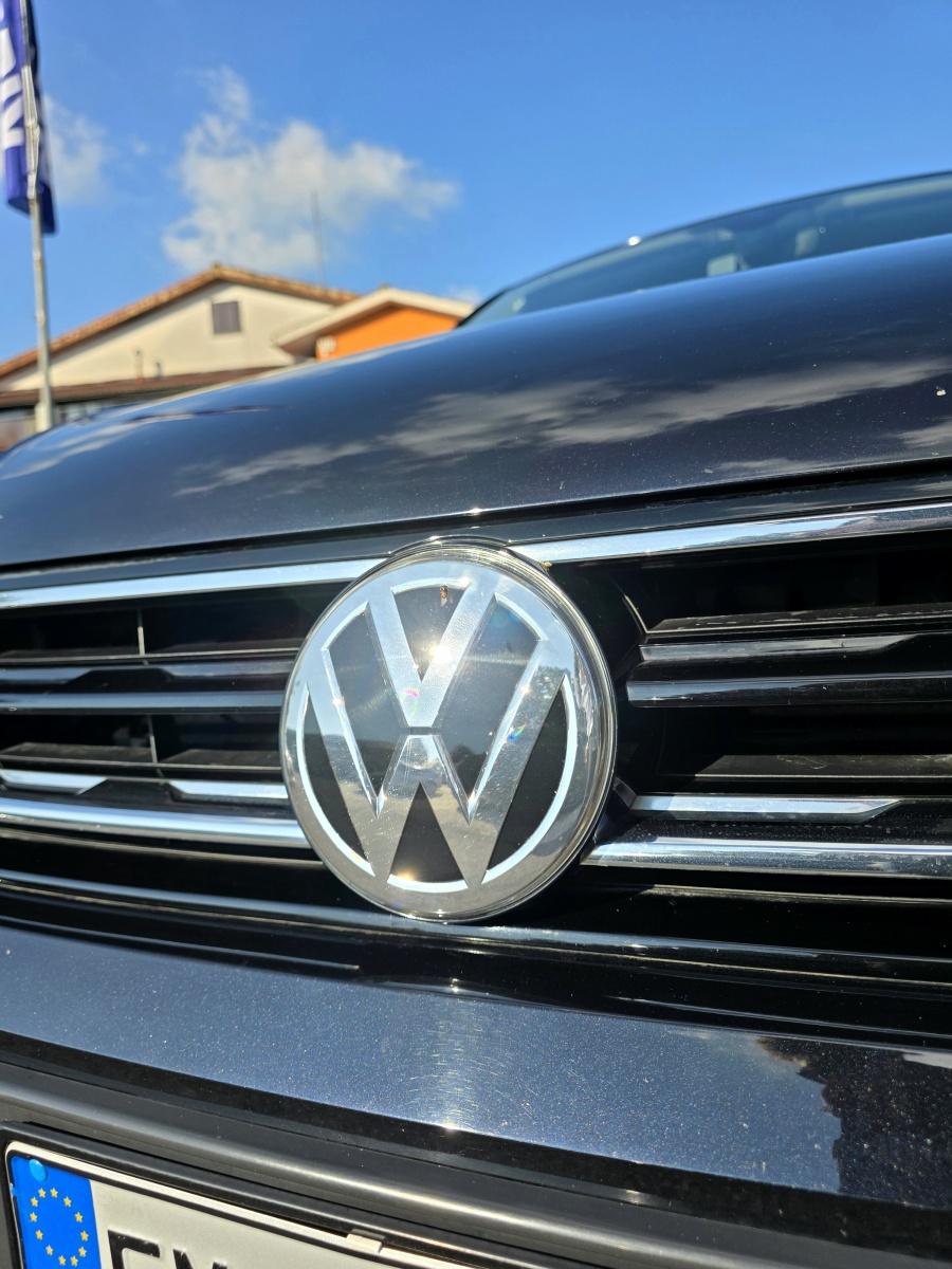
								Volkswagen Tiguan 2.0 TDI Advanced 4MOTION full									