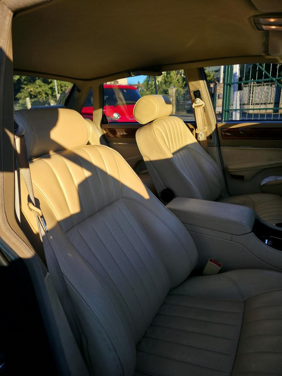 
								Jaguar XJ40 Sport 4.0 full									
