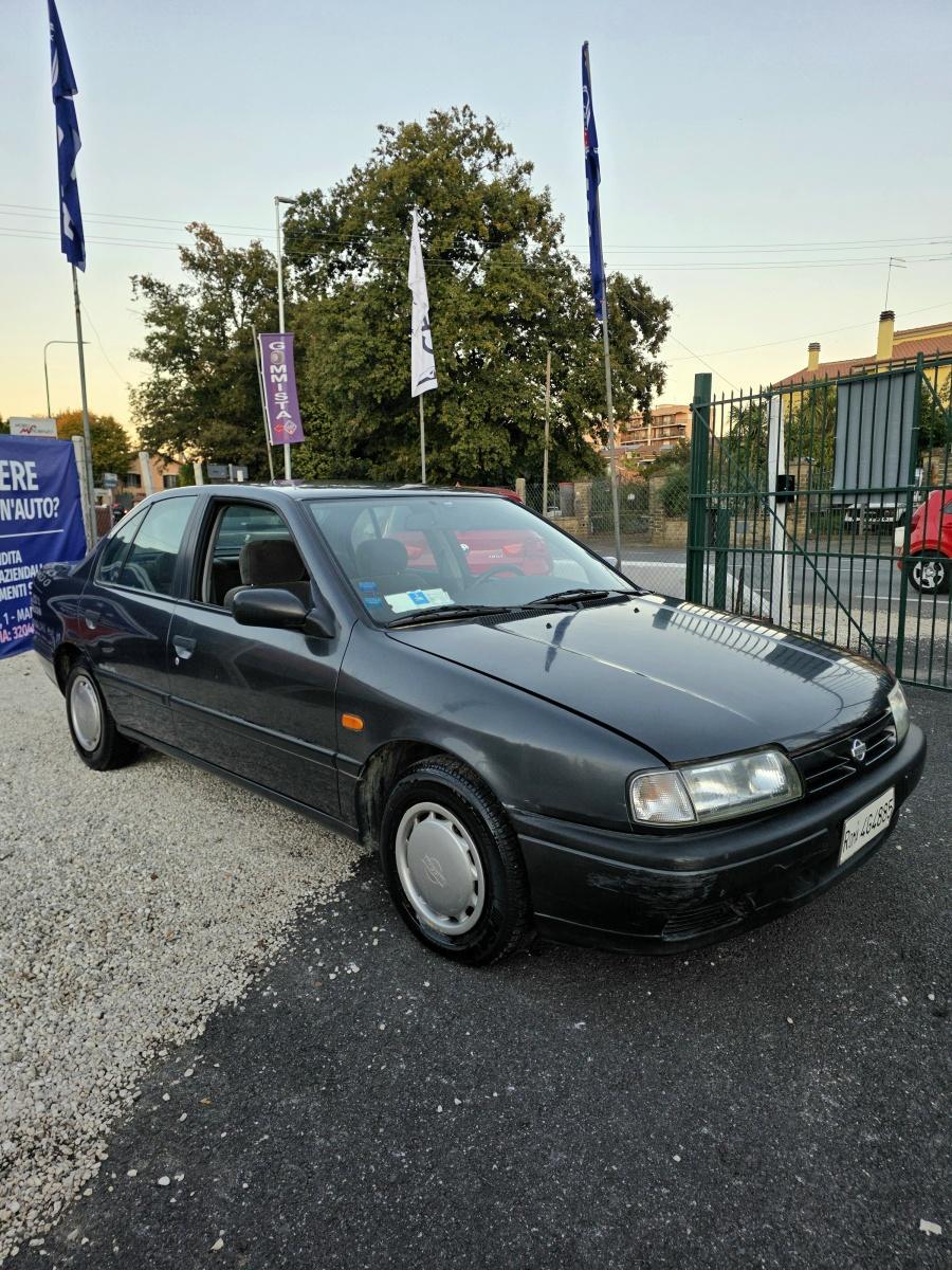 
								Nissan Primera 1.6 SLX 90 CV full									